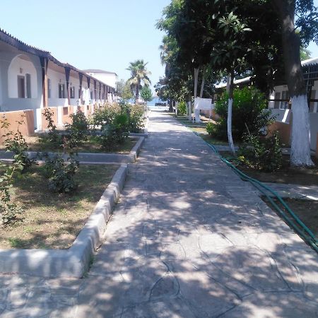 Ugur Beach Hotel Kemer Exteriör bild