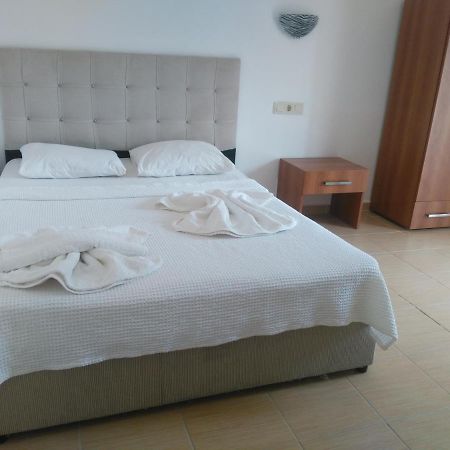 Ugur Beach Hotel Kemer Exteriör bild