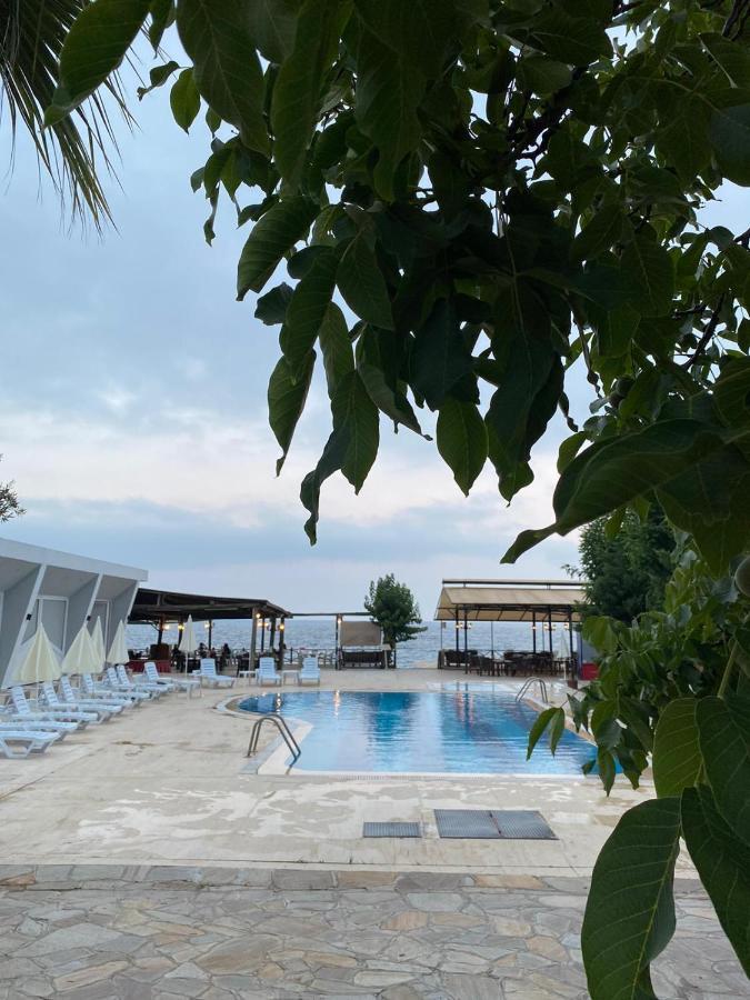 Ugur Beach Hotel Kemer Exteriör bild