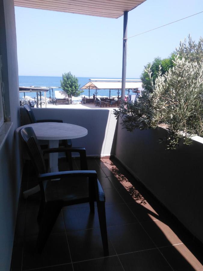 Ugur Beach Hotel Kemer Exteriör bild